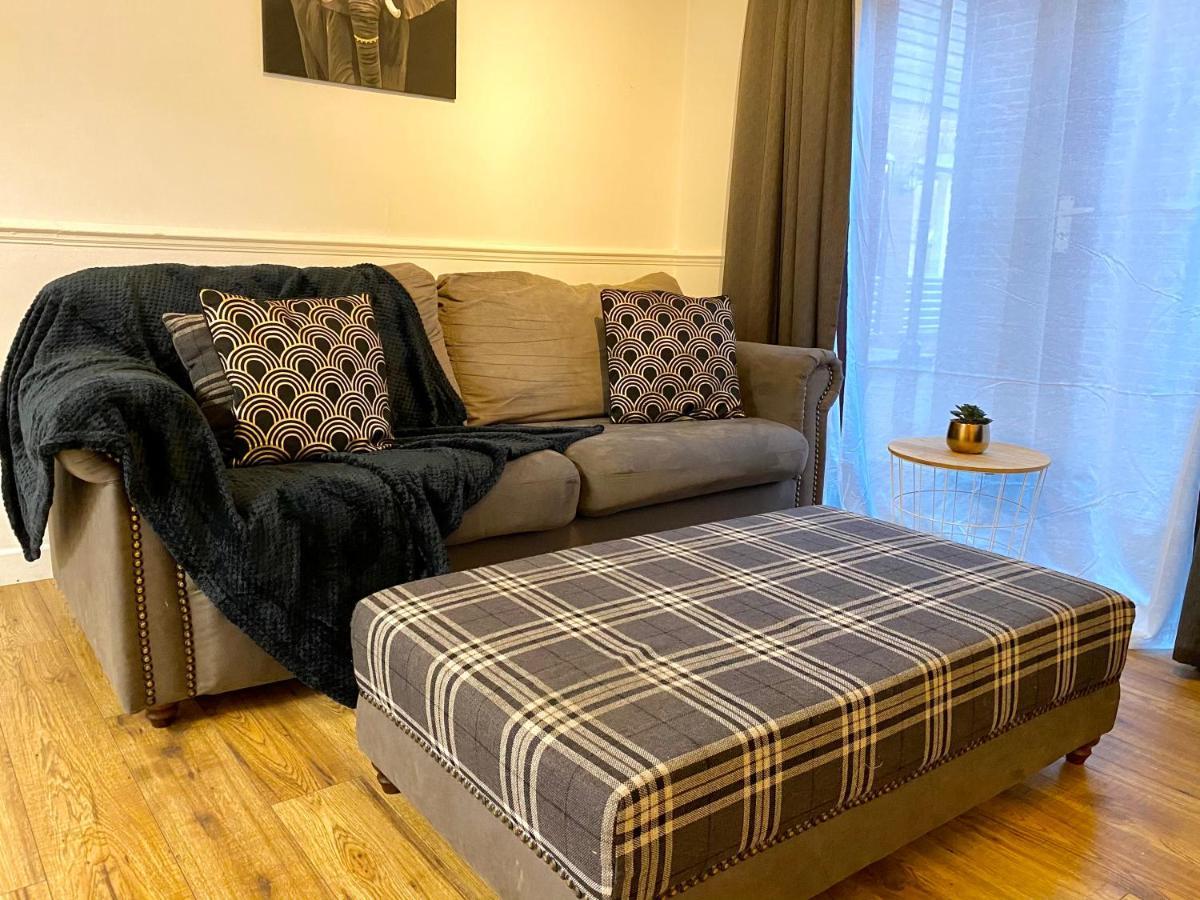 Easyrest Spalding - 4 Beds & Free Parking - Central & Modern Open Plan Apartment - Convenient Location Exterior foto
