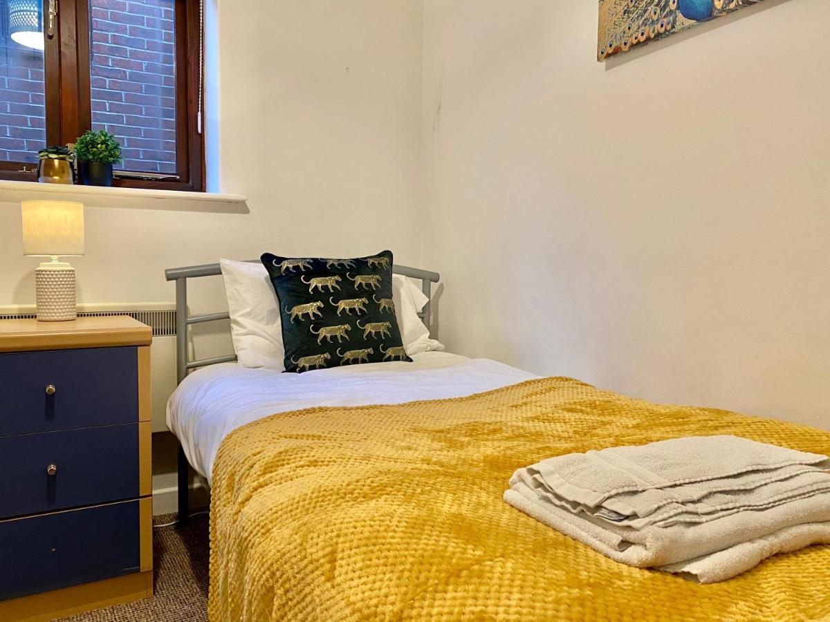 Easyrest Spalding - 4 Beds & Free Parking - Central & Modern Open Plan Apartment - Convenient Location Exterior foto